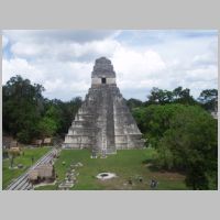 Tikal, photo Carlos Dario, flickr.jpg